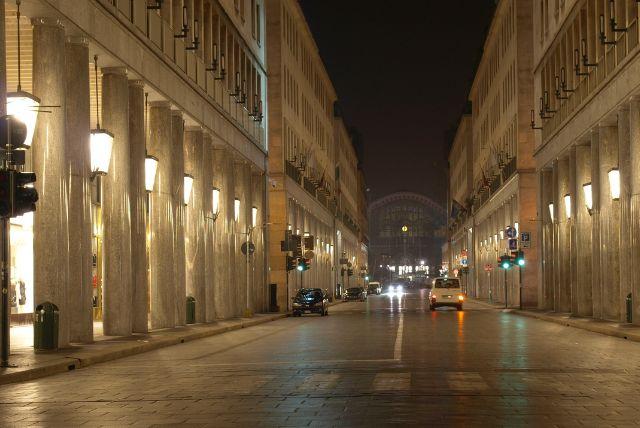מסלול הליכה בין Via Roma, Piazza San Carlo ו-Piazza Castello