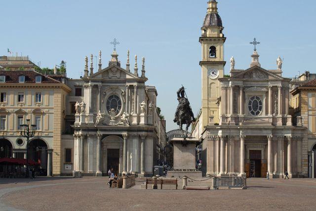 מסלול הליכה בין Via Roma, Piazza San Carlo ו-Piazza Castello