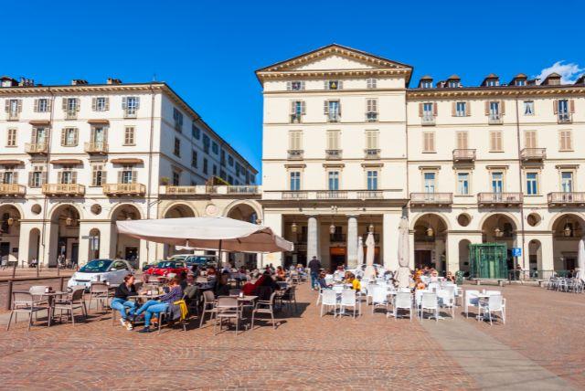 Piazza Vittorio Veneto - אחת הכיכרות הגדולות והמרשימות באיטליה