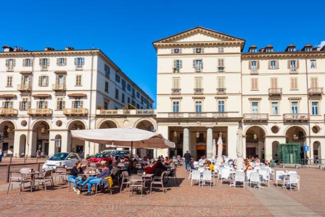 Piazza Vittorio Veneto בשקיעה - אחת הנקודות היפות בעיר