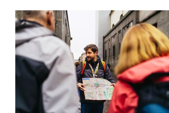 טיול הליכה מודרך בגבעות של טורינו credit to getyourguide.com