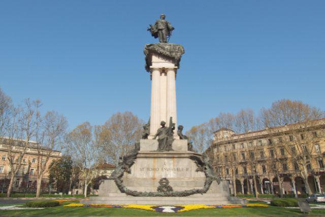 Corso Vittorio Emanuele II - אחת השדרות המרכזיות של טורינו