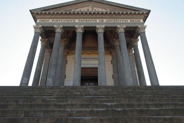 Gran Madre di Dio - הכנסייה המפורסמת מול Piazza Vittorio Veneto